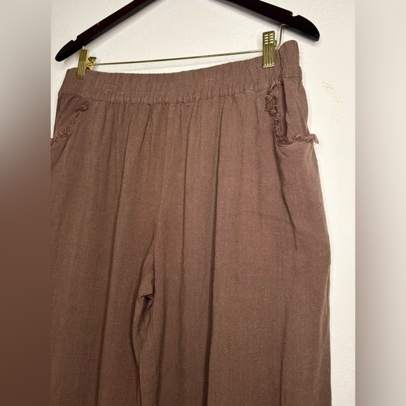 UMGEE NWT BROWN FRAYED HEM LINEN FLOWY CROPPED PANTS SZ XL - Picture 4 of 9